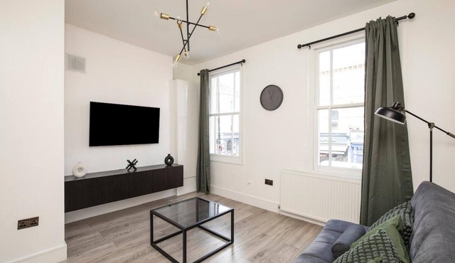 Camberwell Apartment - Stylish 4 Bed