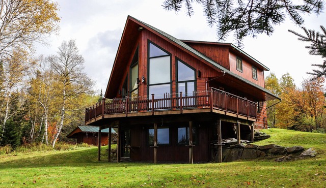 🐾Camp Whynot - Great chalet home with views of Rangeley Lake! Dog friendly in Rangeley