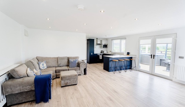 Castle View Chalet by Clonlum Cottages