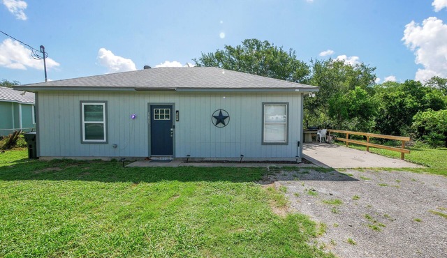Central 2 BD Home-Min to Refineries & Airport-Ext in Corpus Christi