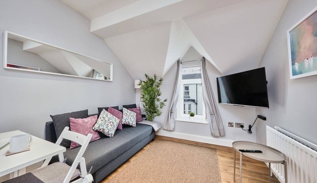 Central Portrush Penthouse Retreat