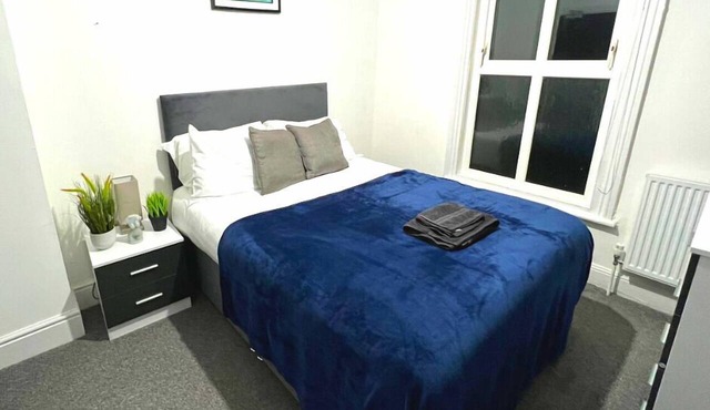Chantry Suites Double Room with En-Suite in DN31
