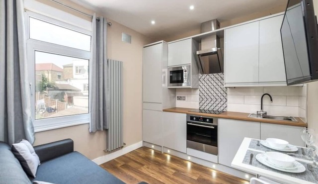 Charming 2 bedroom flat in Plumstead
