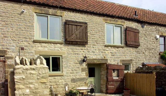 Charming Cow Byre Cottage Getaway
