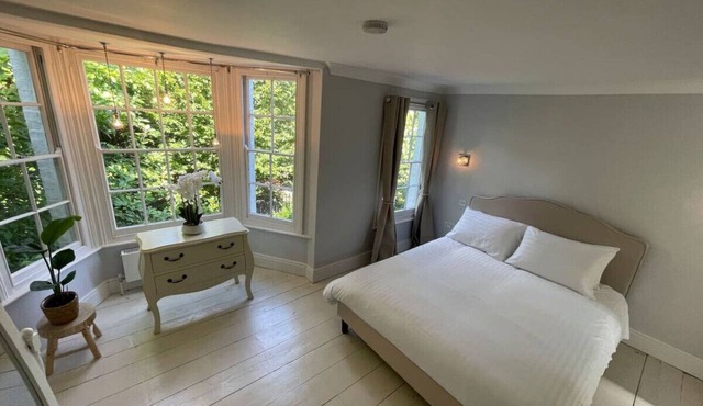Charming Victorian house in City Centre location