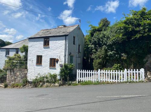 Chartwell Cottage, Rilla Mill-Cosy Cornish Cottage