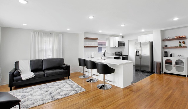 Chic Escape Near Mall of America in Minneapolis