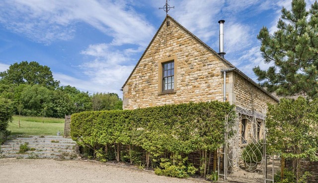 Claytons Hideaway - Countryside, Romantic 1 bed Cottage, Near Stow-on-the-Wold.