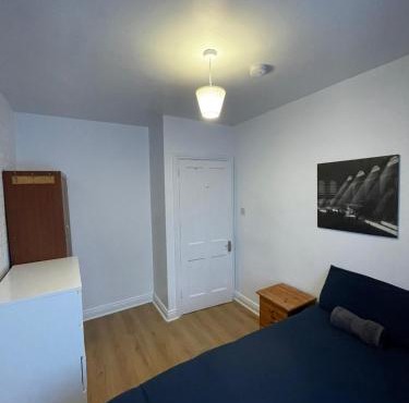 Comfort Double Room near Airport - 5