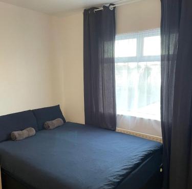 Comfort Triple Room near Airport - 3