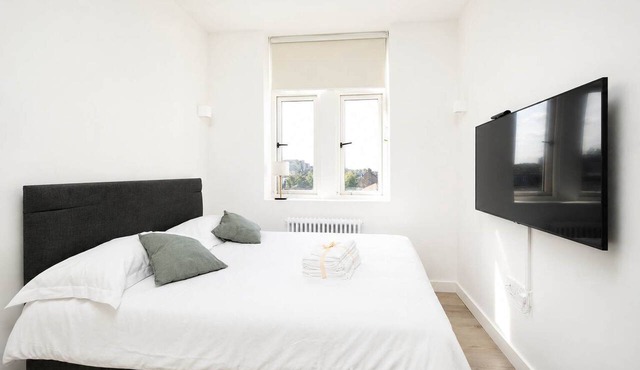 Contemporary Studio by The O2 & Greenwich