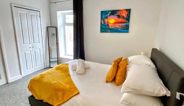 Convenient 3-Bed Swansea house in City centre