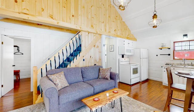 Coplin Cabin in Stratton