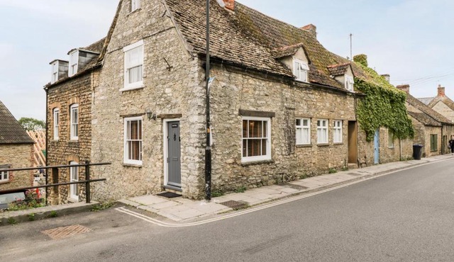 Corner Cottage