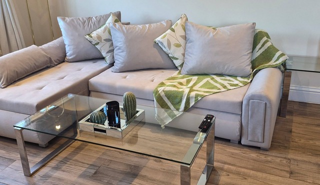 Cozy 2BR apartment Sleep 6
