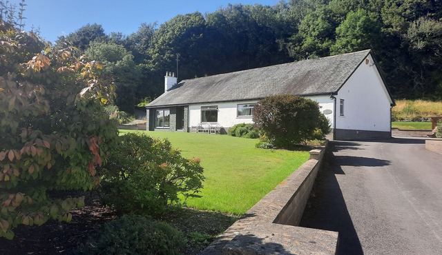 DALE VIEW, pet friendly, character holiday cottage in Cockermouth