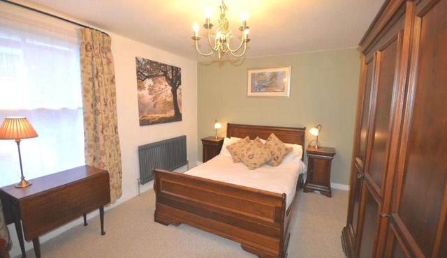 Delightful Cottage in Sandwich - One Bedroom
