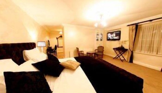 Dooly's Hotel