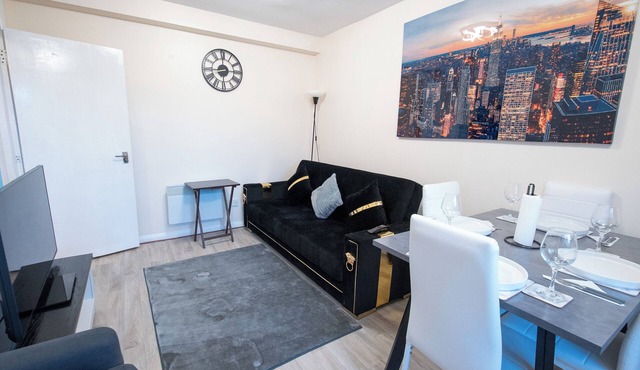 Excel & City Airport Luxury 2 Bedroom - 17664