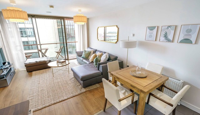 Fabulous 2Bed w/Views | Titanic Qtr | City Centre - Pass the Keys