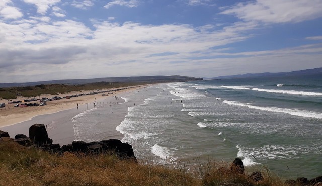 Fabulous house stunning sea & golf views /excellent location NITB approved