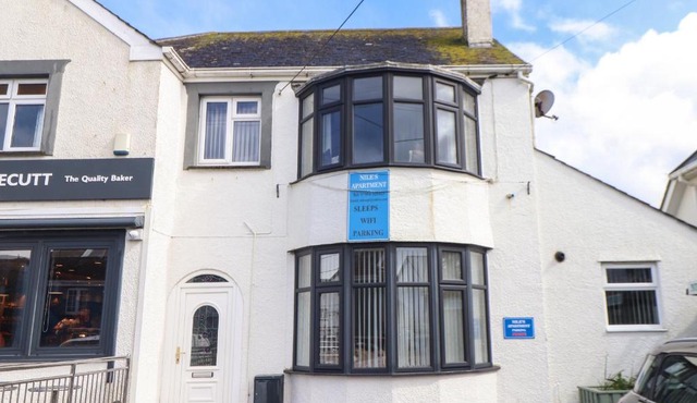 Flat 1 Niles Place