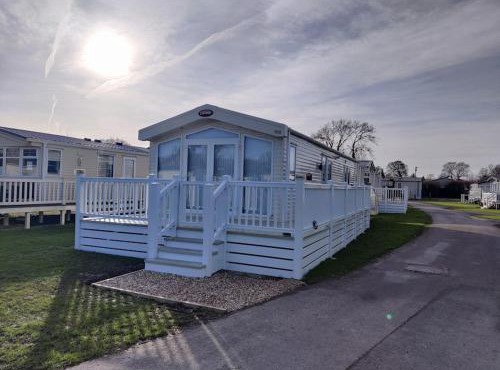 Forest Getaway, sleeps 6 at Bashley, leisure PASS included