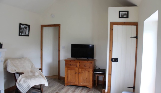 Greenacres Mews ,Lovely quaint Cottage Ideal base for Touring Connemara