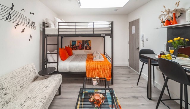 Guest Favourite Studio | Fast Central Access