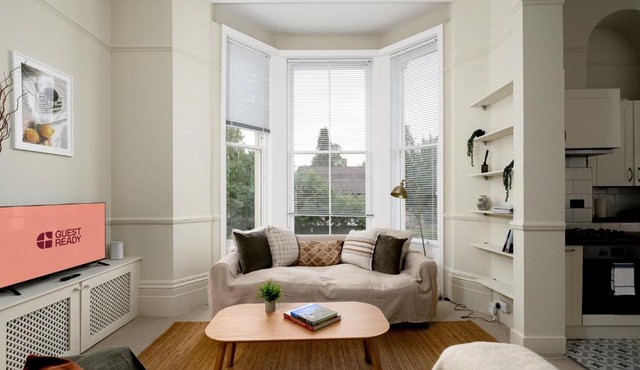 GuestReady - Cosy Loft Studio in Chiswick