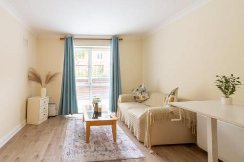 GuestReady - Parkside Retreat with City Charm
