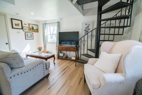 Hadley Hideaway Cottage in Hadley