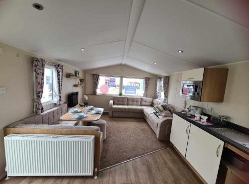 Happy Days Caravan 90 Primrose Field Primrose Valley