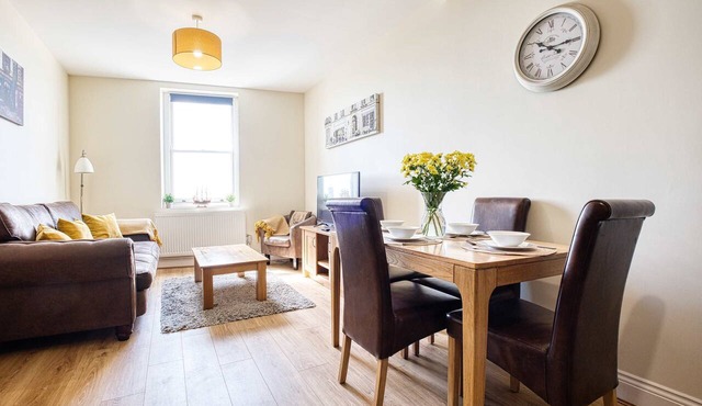 Harbour View - Central Ramsgate, direct views