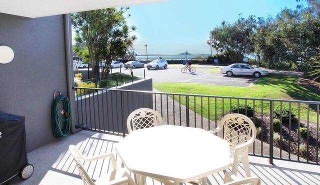 Illawong 4 - 2 Bedroom Unit just opposite the Beach in Mooloolaba