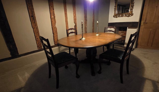 Large private accommodation with garden & off road parking in 15th century house