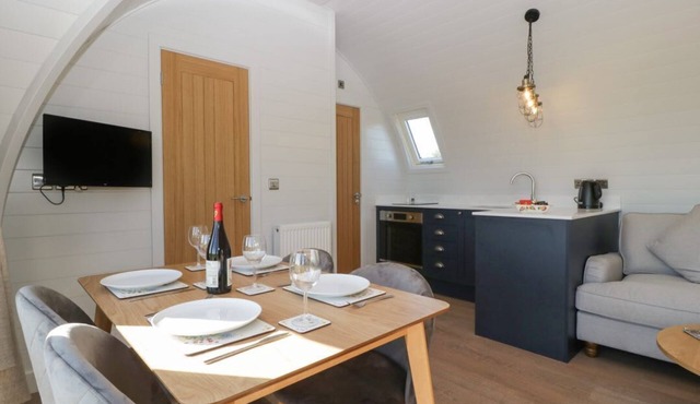 Leadon View Oak rural Upleadon