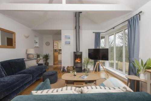 Lobbs Cottage, St Mawgan - Free WiFi - Pet Friendly - Free Parking