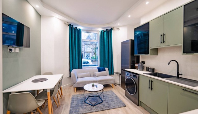 Luxury 1 Bed Apartment - Cardiff