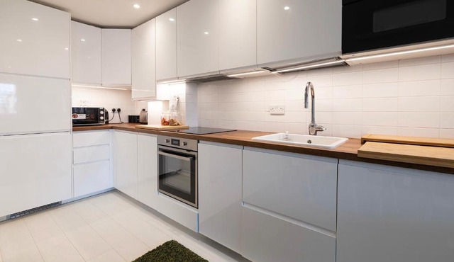 Luxury Haven with King Suites and Parking