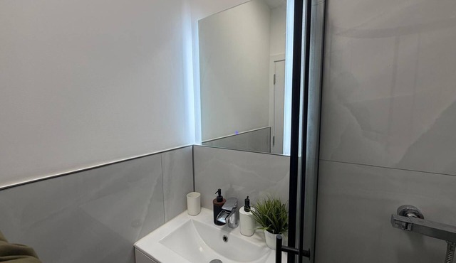 Luxury Studio Flat in Streatham | Close to Central London