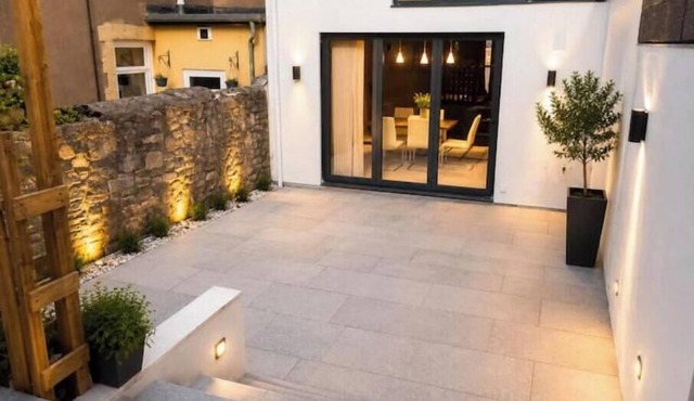 Modern 4-Bedroom Cardiff Bay View Home | Sleeps 8 with Garden & Parking
