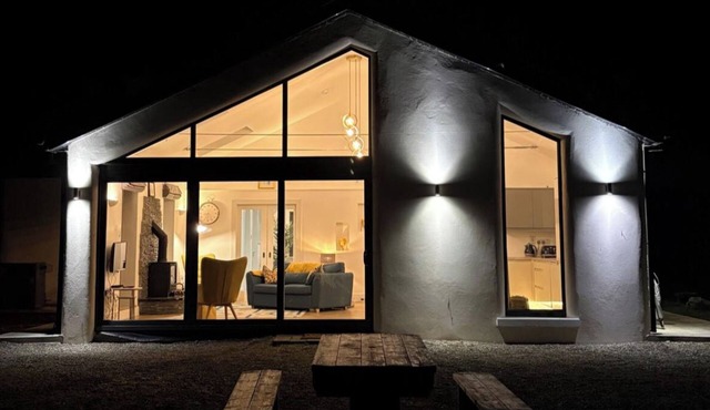 Modern Cottage Near Portumna Forest Park Sleeps 6