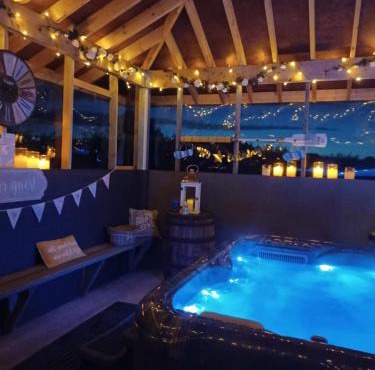 Nesswood Glamping Holiday Pods