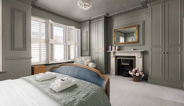 New! Elegant 4BR Clapham House w/Garden & Study