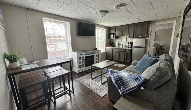 Newly renovated 2 bdrm apartment in downtown (24) in Coshocton