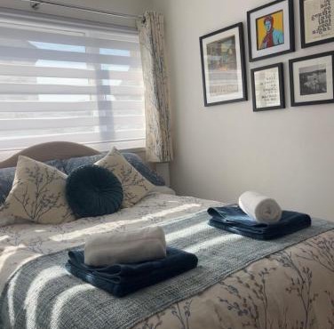 Olive Mae - Cosy Room with private en-suite bathroom