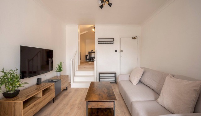 Pass the Keys | Stylish Croydon apartment - Central London links