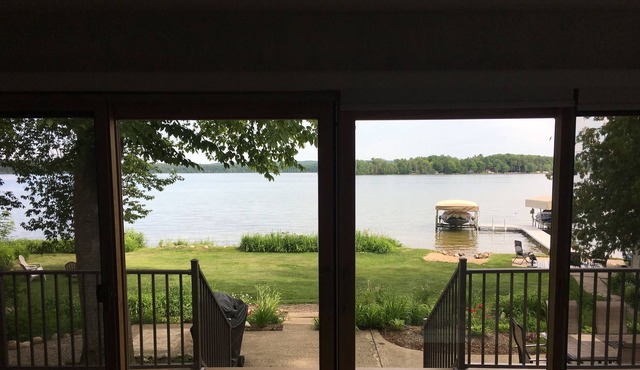 Peaceful Waterfront Cottage, great views, large lot in Interlochen