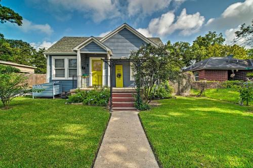 Pet-Friendly Brenham Cottage w/Yard! in Brenham